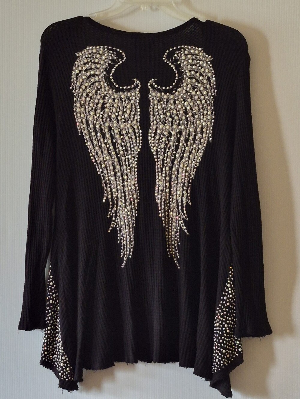 Y2K Vocal Black Waffle knit V-Neck Tunic w/ Flawless Rhinestone Angel Wings